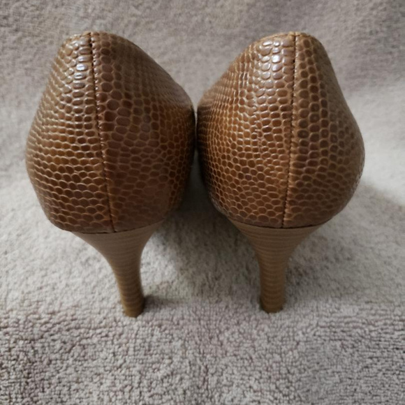 Aerosoles Heelrest Good Lux 8.5 - Picture 4 of 4